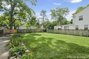 910 Mulford Dr SE, Grand Rapids, MI 49507 - Photo 52