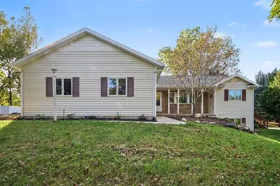 4533 Fruit Ridge Avenue NW, Grand Rapids, MI 49544 - Photo 2