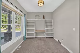 163 Woodhaven Dr, Battle Creek, MI 49015 - Photo 8