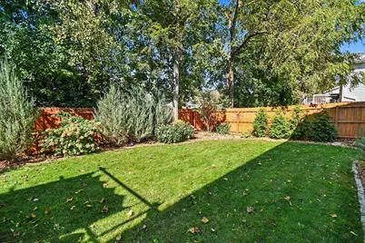 617 Avanti Street NW, Grand Rapids, MI 49504 - Photo 28
