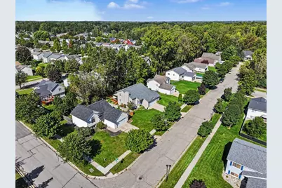 617 Avanti Street NW, Grand Rapids, MI 49504 - Photo 4