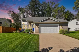 617 Avanti St NW, Grand Rapids, MI 49504 - Photo 1