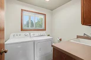 1233 Heather Dr, Holland, MI 49423 - Photo 16