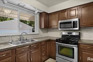 1650 Chapel St SW, Wyoming, MI 49519 - Photo 12