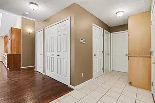 212 Chauncey Ct, Marshall, MI 49068 - Photo 4