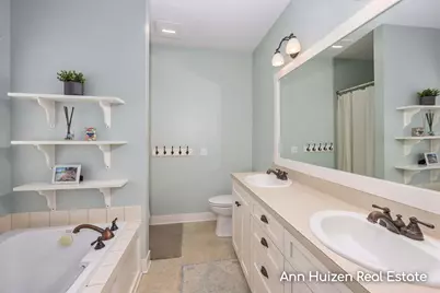 5330 Stevendale Drive, Hudsonville, MI 49426 - Photo 20