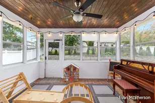 1805 Edgewood Ave SE, Grand Rapids, MI 49506 - Photo 16