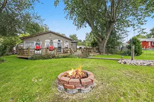 413 Sunnyshore Dr, Coldwater, MI 49036 - Photo 2