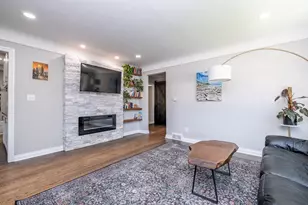 332 Normandy Rd, Royal Oak, MI 48073 - Photo 10