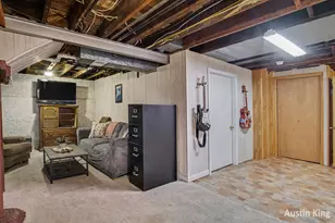 1026 Hollywood St NE, Grand Rapids, MI 49505 - Photo 18