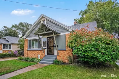 1026 Hollywood Street NE, Grand Rapids, MI 49505 - Photo 2
