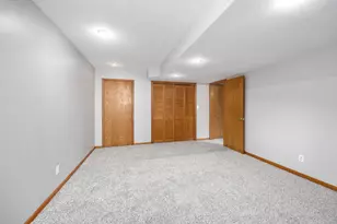 4600 Country Hill Dr SE, Kentwood, MI 49512 - Photo 22