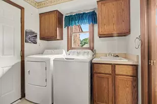 37885 Margareta Dr, Livonia, MI 48152 - Photo 20
