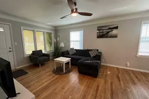 1119 Chrysler St, Kalamazoo, MI 49048 - Photo 4
