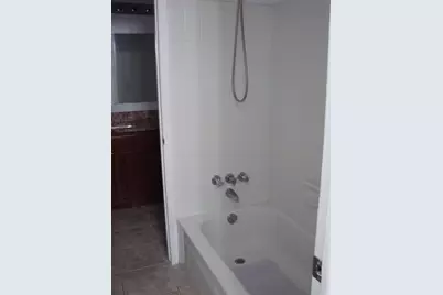 45250 Keding Street #303, Utica, MI 48317 - Photo 16
