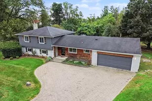 24697 S Cromwell Dr, Franklin, MI 48025 - Photo 18