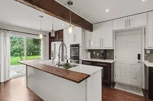 24697 S Cromwell Dr, Franklin, MI 48025 - Photo 6