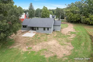690 Pierce Rd, Plainwell, MI 49080 - Photo 32
