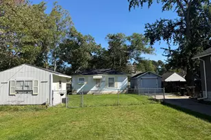 2168 Blodgett St, Muskegon, MI 49441 - Photo 1