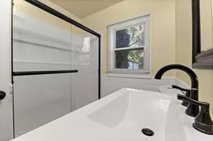 19130 Woodcrest St, Harper Woods, MI 48225 - Photo 26