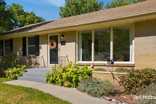 725 Parkway Dr NE, Grand Rapids, MI 49525 - Photo 40