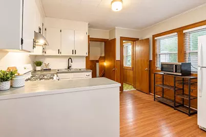 615 Diamond Avenue NE, Grand Rapids, MI 49503 - Photo 18