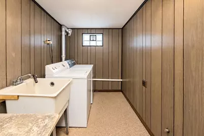 615 Diamond Avenue NE, Grand Rapids, MI 49503 - Photo 34