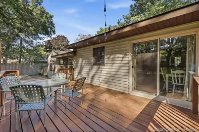 2525 Bristolwood Drive NW, Grand Rapids, MI 49544 - Photo 20