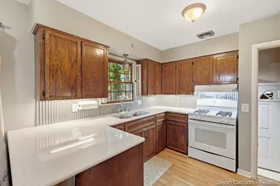 2525 Bristolwood Drive NW, Grand Rapids, MI 49544 - Photo 6