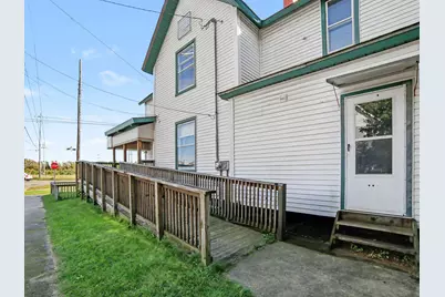210 Cleveland Street, Manistee, MI 49660 - Photo 22