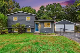 293 Oak St, Battle Creek, MI 49037 - Photo 1