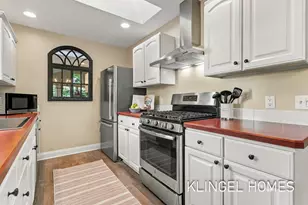 858 Bluff Creek Dr, Grand Haven, MI 49417 - Photo 18