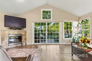 858 Bluff Creek Dr, Grand Haven, MI 49417 - Photo 10