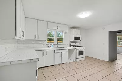 420 S Grant Street, Otsego, MI 49078 - Photo 4
