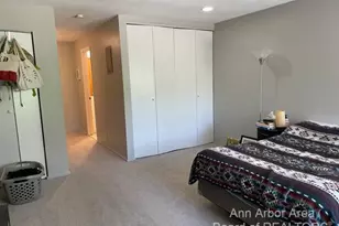 442 S 1st St, Ann Arbor, MI 48103 - Photo 8