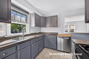 1055 NE Crescent Street NE, Grand Rapids, MI 49503 - Photo 28