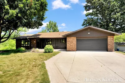 3890 Walker Avenue NW, Grand Rapids, MI 49544 - Photo 4