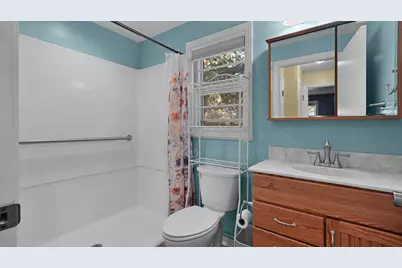 11 W McKinley Avenue, Zeeland, MI 49464 - Photo 12
