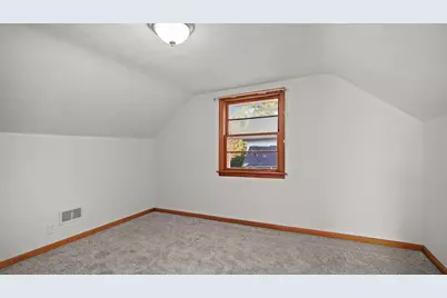 11 W McKinley Avenue, Zeeland, MI 49464 - Photo 16