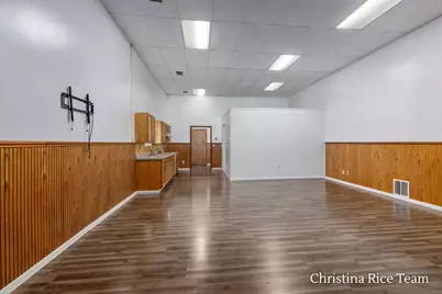 207 N Clark Street, Six Lakes, MI 48886 - Photo 18