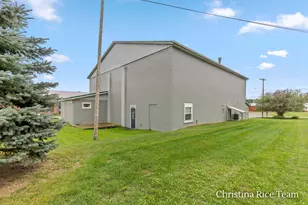 207 N Clark St, Six Lakes, MI 48886 - Photo 30