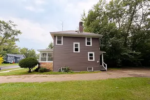 781 E High St, Benton Harbor, MI 49022 - Photo 6