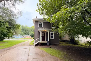 781 E High St, Benton Harbor, MI 49022 - Photo 24