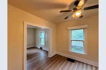 781 E High Street, Benton Harbor, MI 49022 - Photo 12