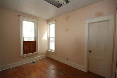 304 E Prairie Street, Vicksburg, MI 49097 - Photo 12