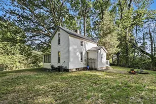 10088 N Tudor Rd, Berrien Springs, MI 49103 - Photo 14