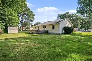 1211 Woodcrest St, Muskegon, MI 49442 - Photo 14