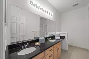 228 W Oakbrook Dr, Ann Arbor, MI 48103 - Photo 16