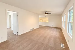 729 Jay St, Belding, MI 48809 - Photo 16