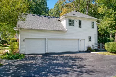 4090 Deerfield Woods Drive, Lambertville, MI 48144 - Photo 8